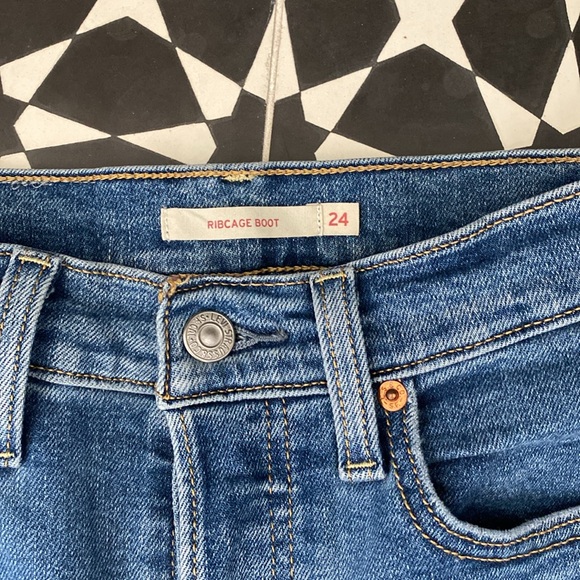 Levi’s Ribcage Bootcut Jean size 24 - Picture 2 of 4